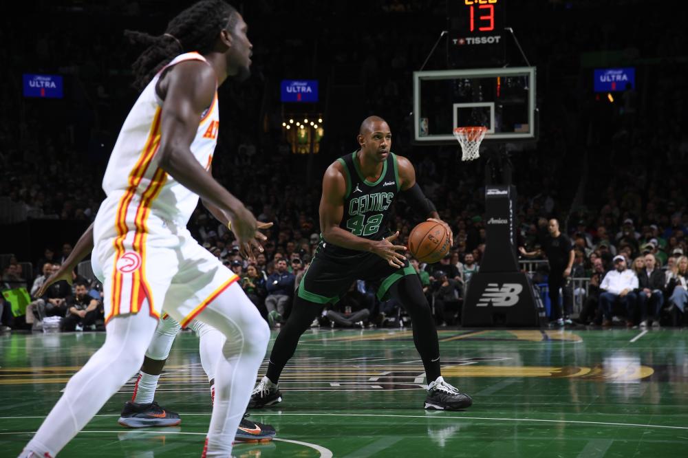 并在其后的 并在其后的