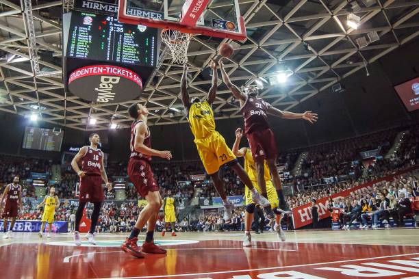 我们必须在 我们必须在