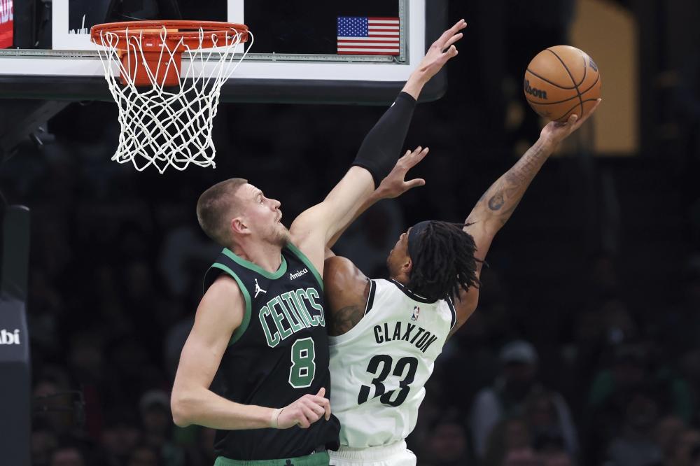 一位年轻选 一位年轻选