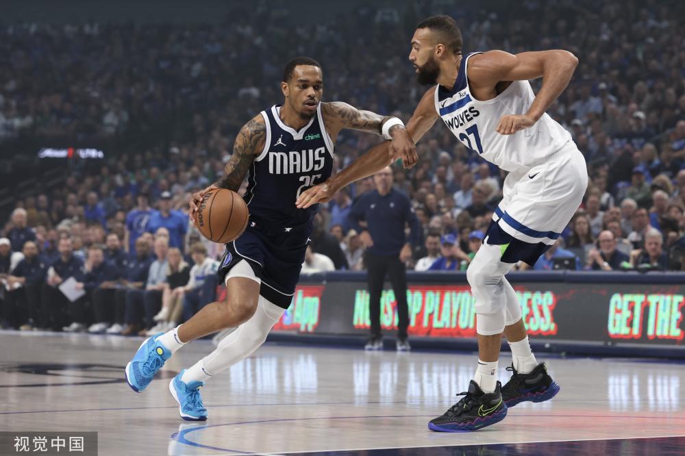 埃泽凭借出 埃泽凭借出