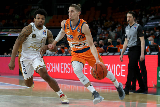 年轻球员的 年轻球员的